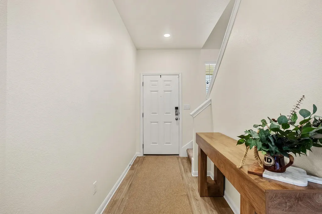 148 Hidalgo Lane Elgin TX 78621