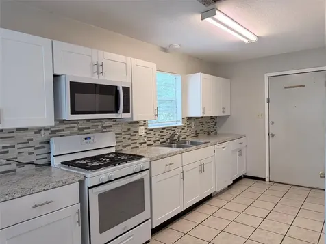 570 W Keanahalululu Lane Bastrop TX 78602