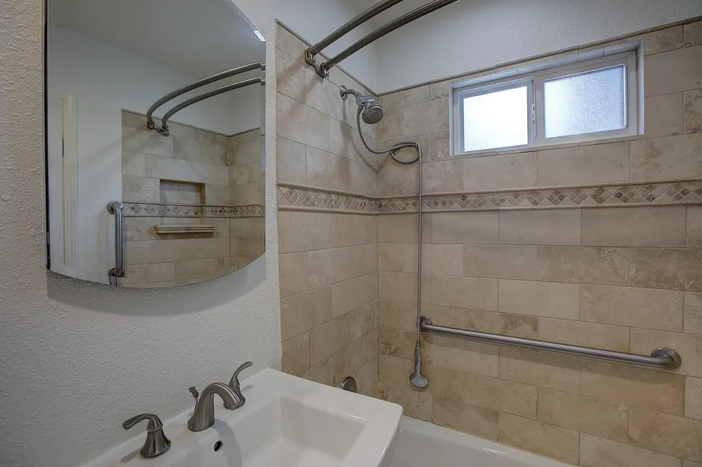 1307 Vine Street Georgetown TX 78626