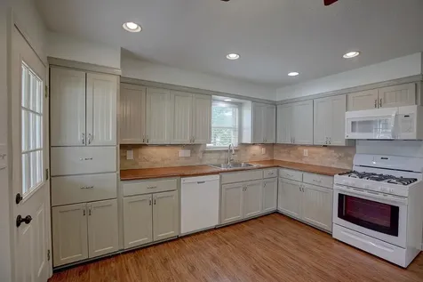 1307 Vine Street Georgetown TX 78626