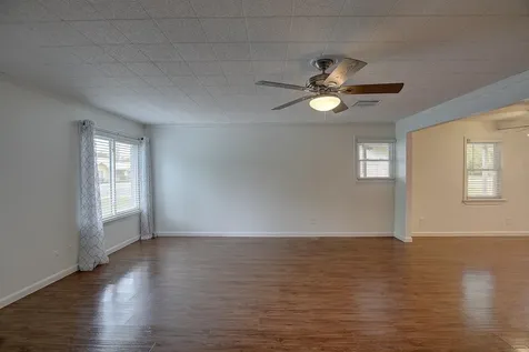 1307 Vine Street Georgetown TX 78626