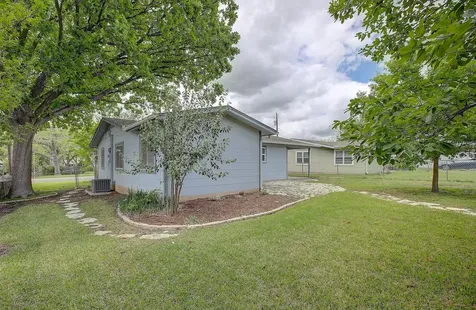 1307 Vine Street Georgetown TX 78626
