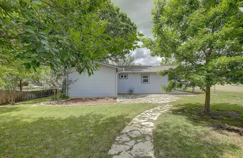 1307 Vine Street Georgetown TX 78626
