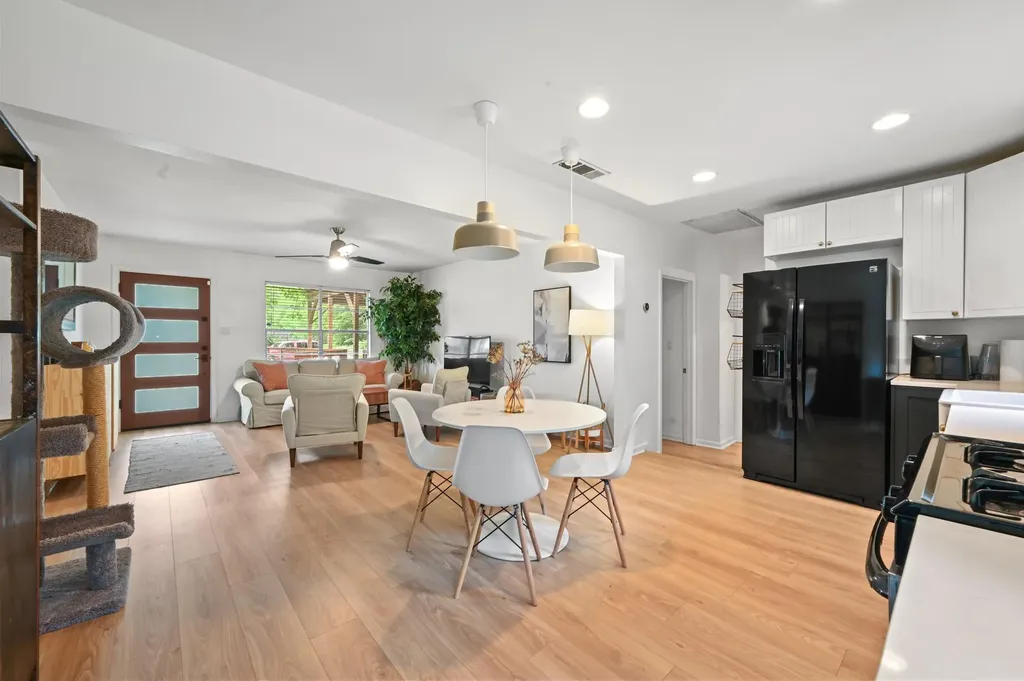 6207 Hickman Avenue Austin TX 78723