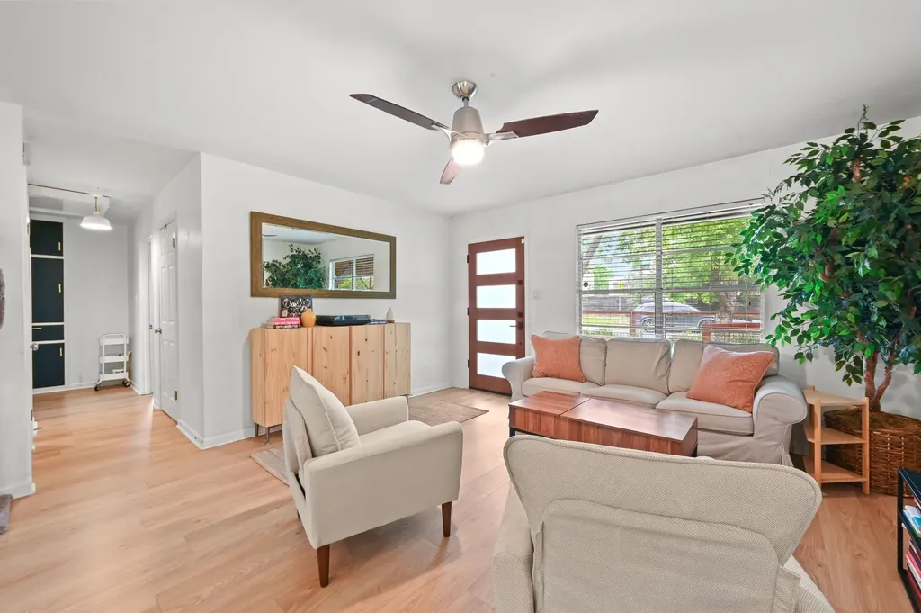 6207 Hickman Avenue Austin TX 78723