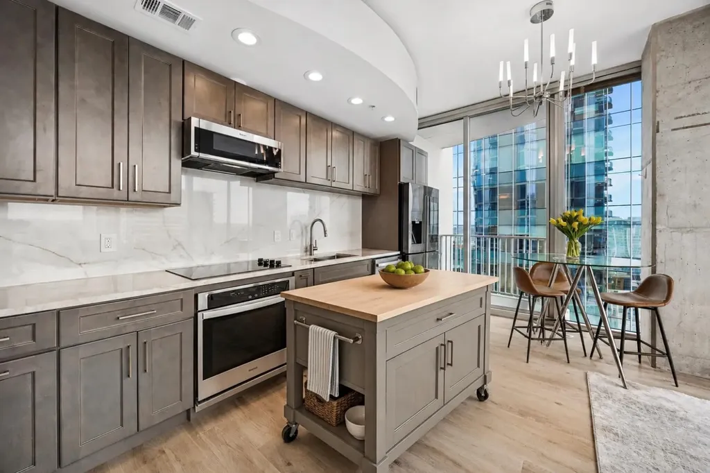 360 Nueces Street Austin TX 78701