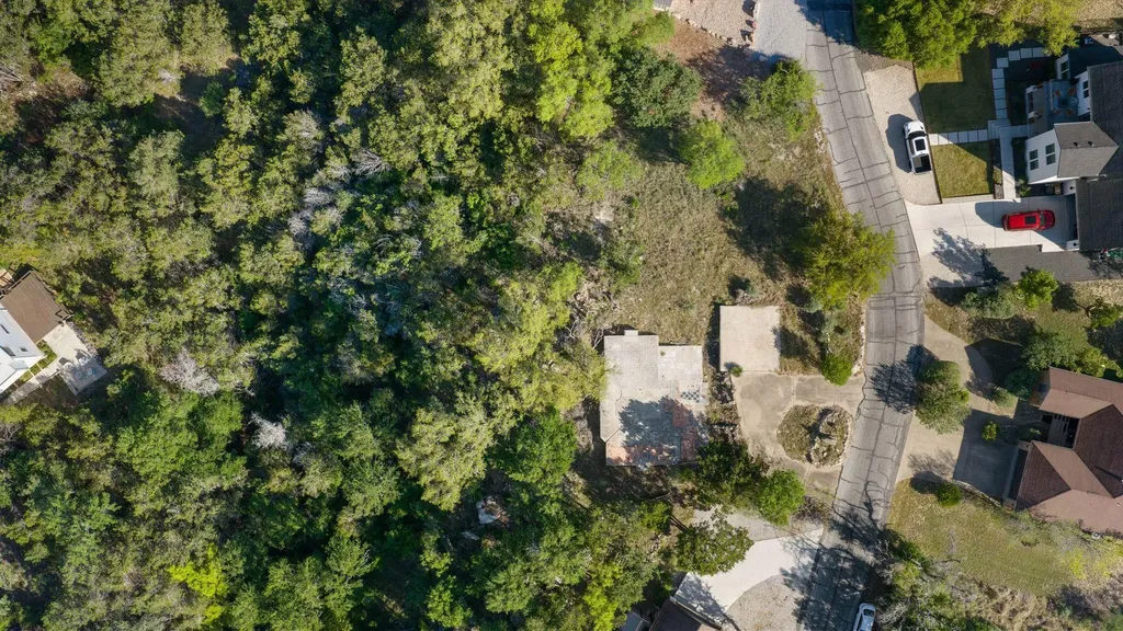 329 Kendall Drive Spicewood TX 78669