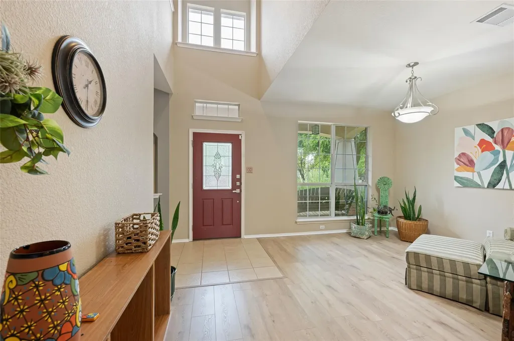 2405 Rachel Court Round Rock TX 78664