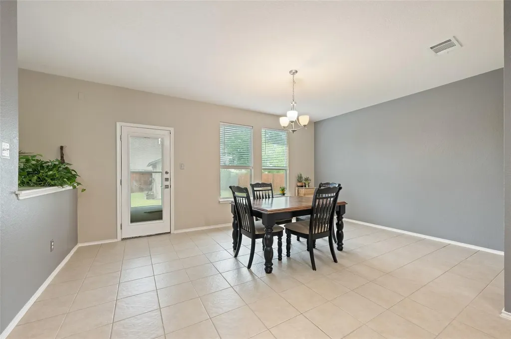 2405 Rachel Court Round Rock TX 78664