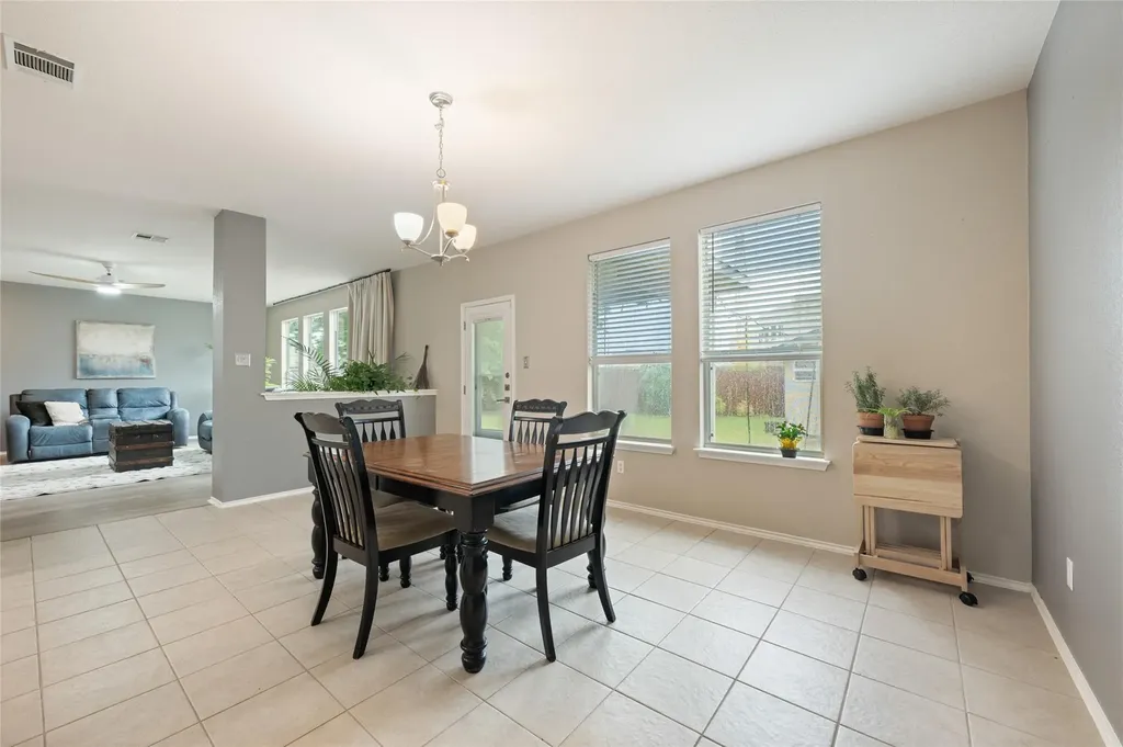 2405 Rachel Court Round Rock TX 78664