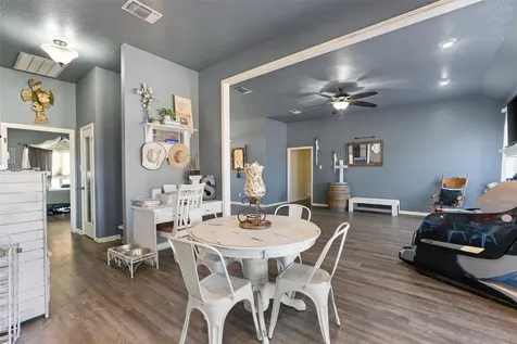 173 County Road 458a Thorndale TX 76577