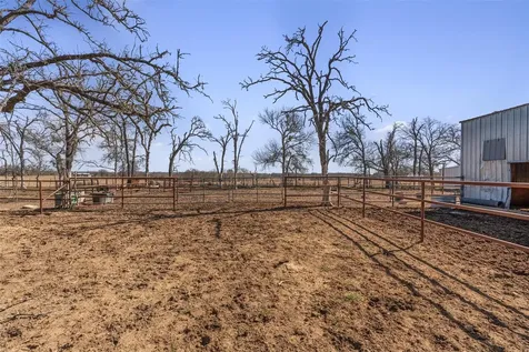173 County Road 458a Thorndale TX 76577