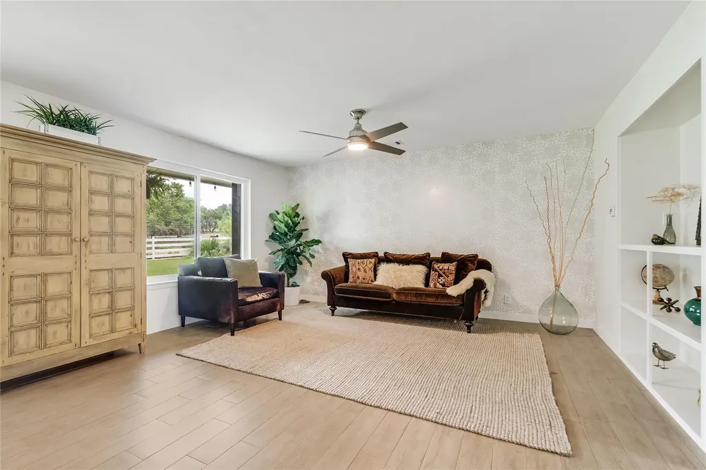 10133 Oliver Drive Austin TX 78737