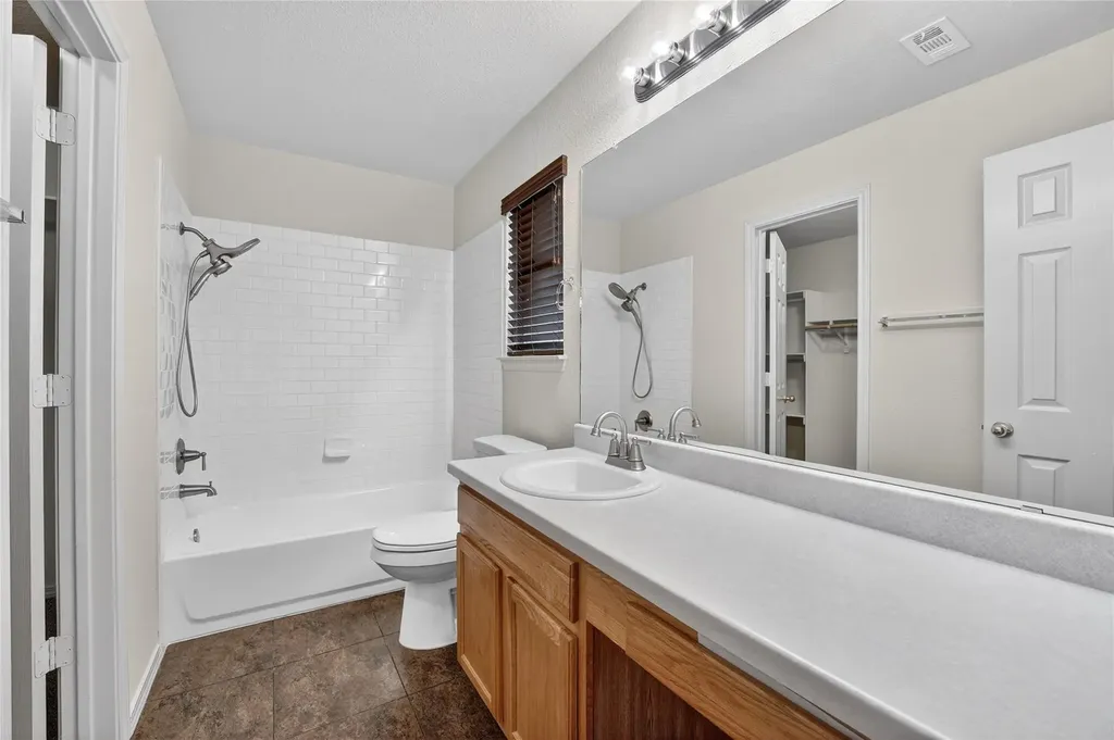 1898 Wallin Loop Round Rock TX 78664