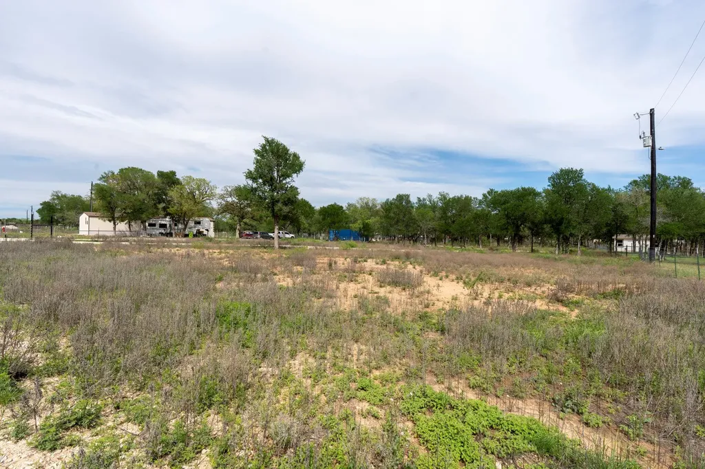 171 Comancheria Trail Elgin TX 78621