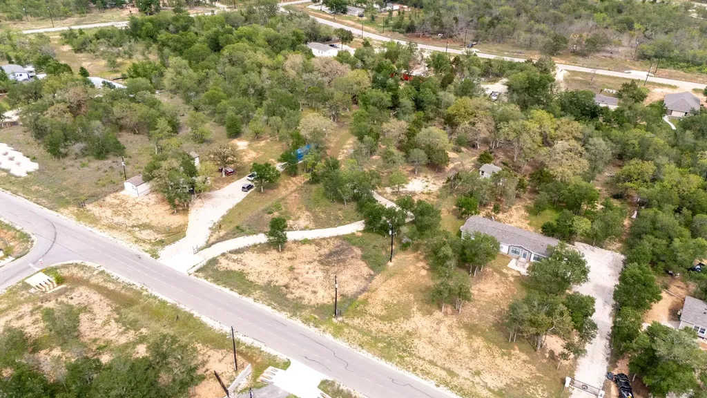 171 Comancheria Trail Elgin TX 78621