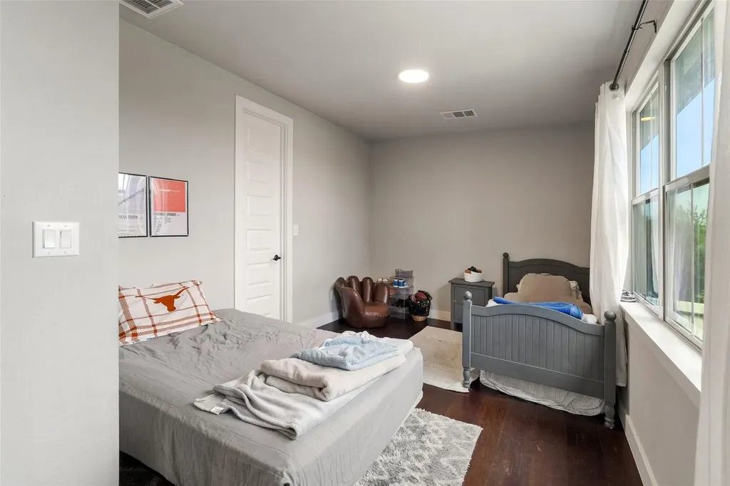 3830 Outback Trail Spicewood TX 78669