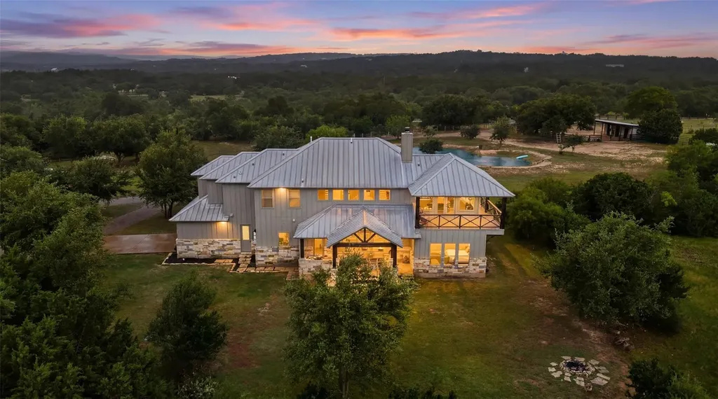 3830 Outback Trail Spicewood TX 78669