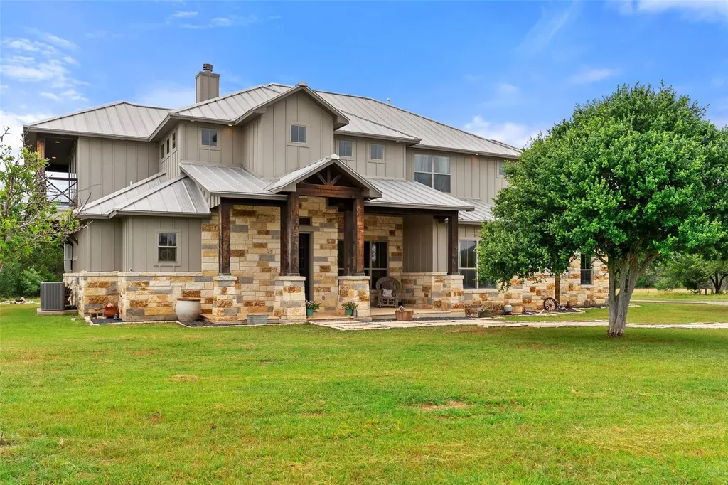 3830 Outback Trail Spicewood TX 78669