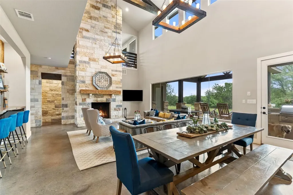3830 Outback Trail Spicewood TX 78669