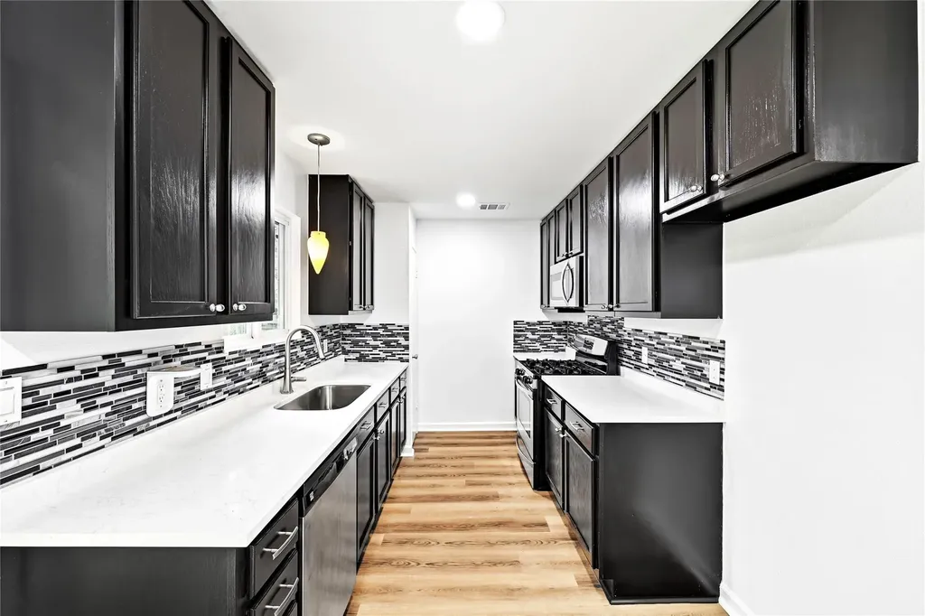 707 Great Britain Boulevard Austin TX 78748