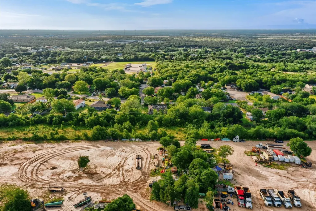 5104 N Imperial Drive Austin TX 78724