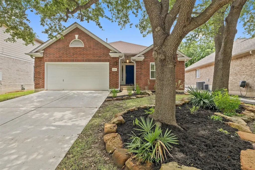 6706 Debcoe Drive Austin TX 78749