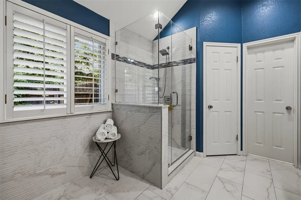 6706 Debcoe Drive Austin TX 78749