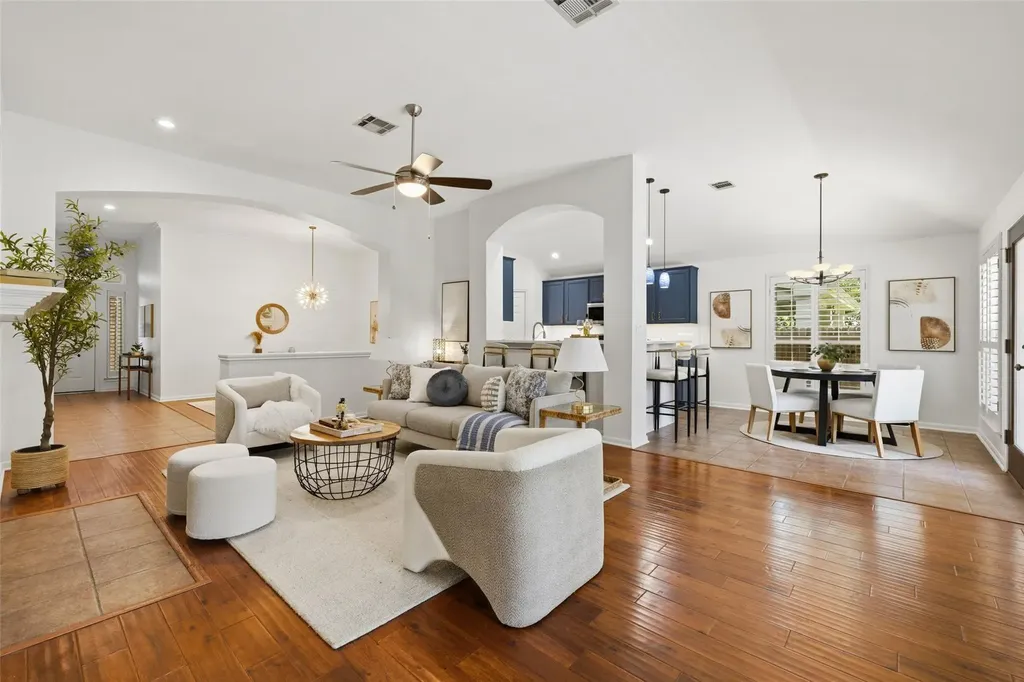 6706 Debcoe Drive Austin TX 78749