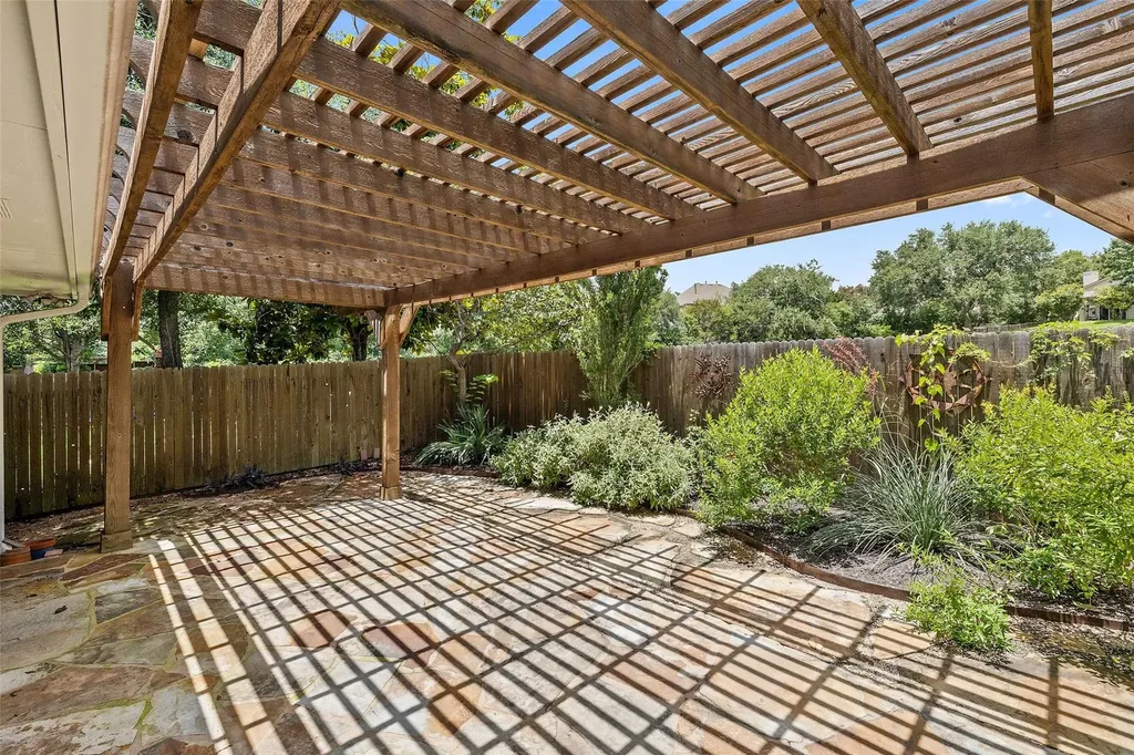 6706 Debcoe Drive Austin TX 78749