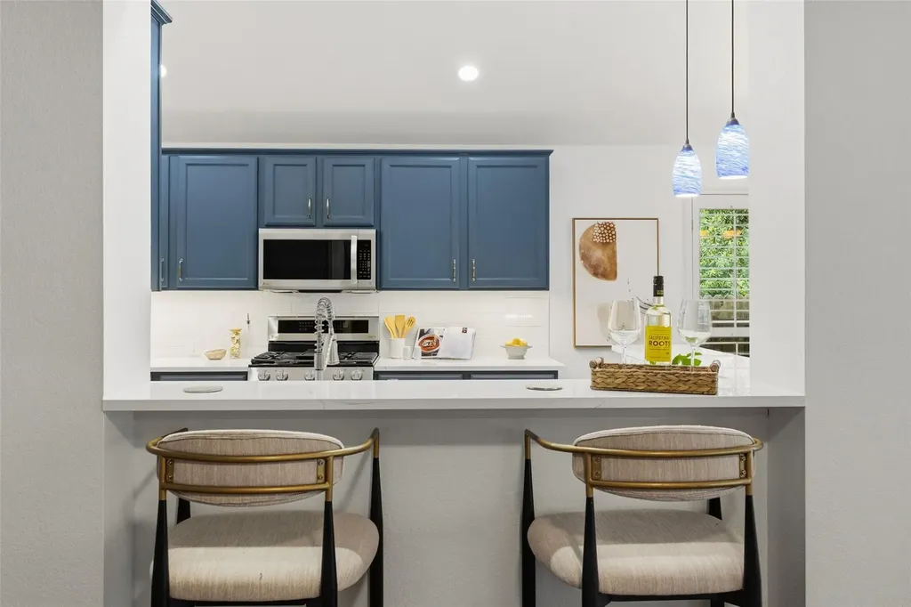 6706 Debcoe Drive Austin TX 78749