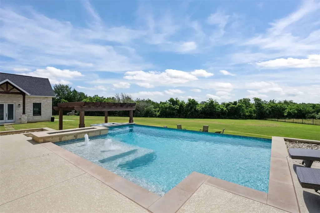 340 Beltorre Drive Georgetown TX 78633