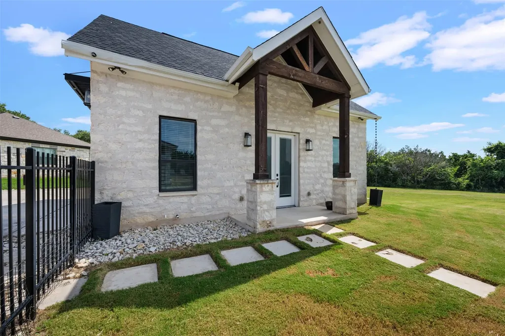 340 Beltorre Drive Georgetown TX 78633