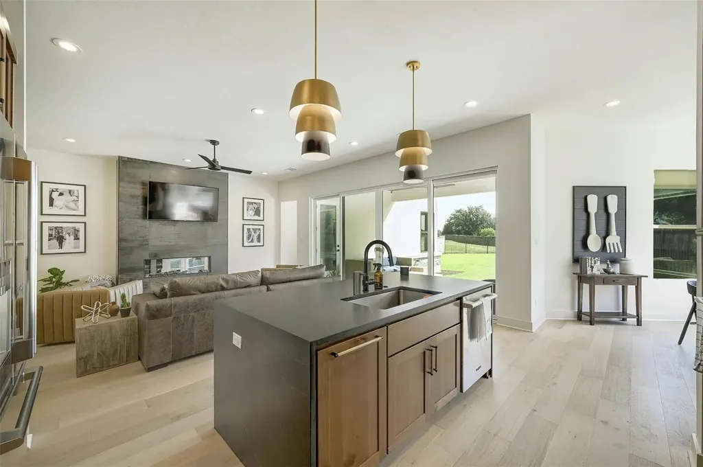 102 Menard Court Horseshoe Bay TX 78657