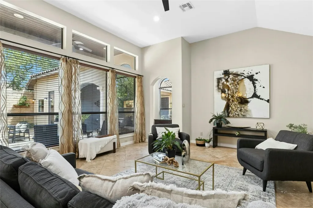 15206 Lariat Trail Austin TX 78734
