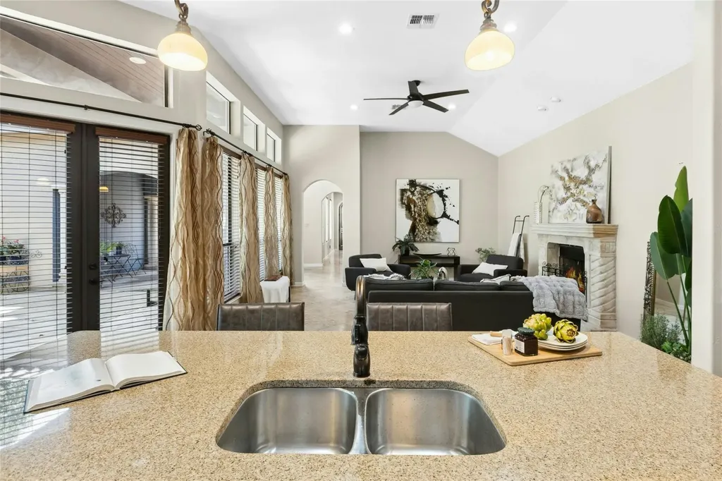 15206 Lariat Trail Austin TX 78734