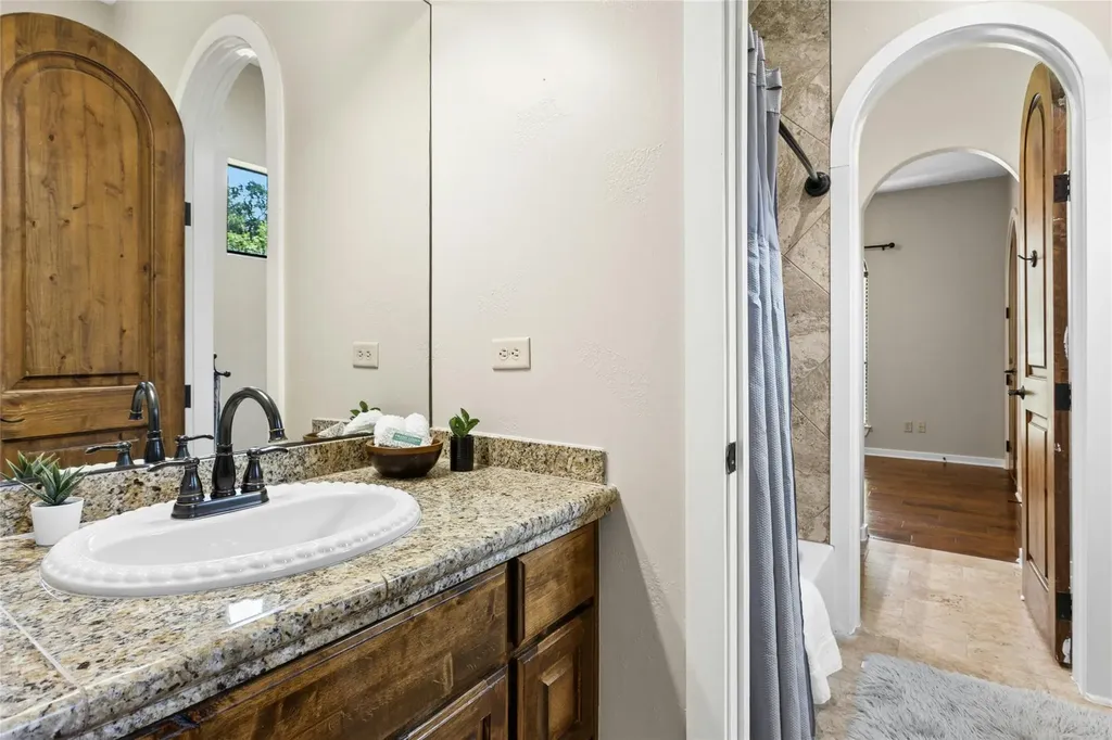 15206 Lariat Trail Austin TX 78734