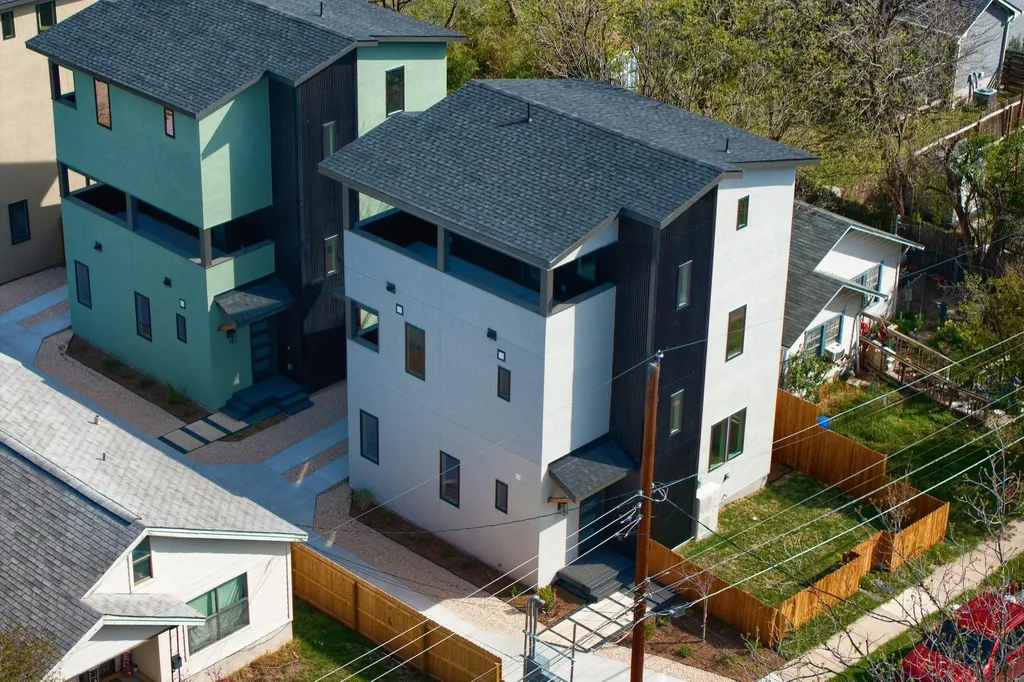 2818 E 22nd Street Austin TX 78722
