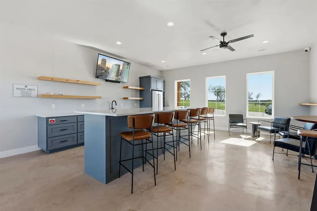 4 Creek Hollow Way Spicewood TX 78669