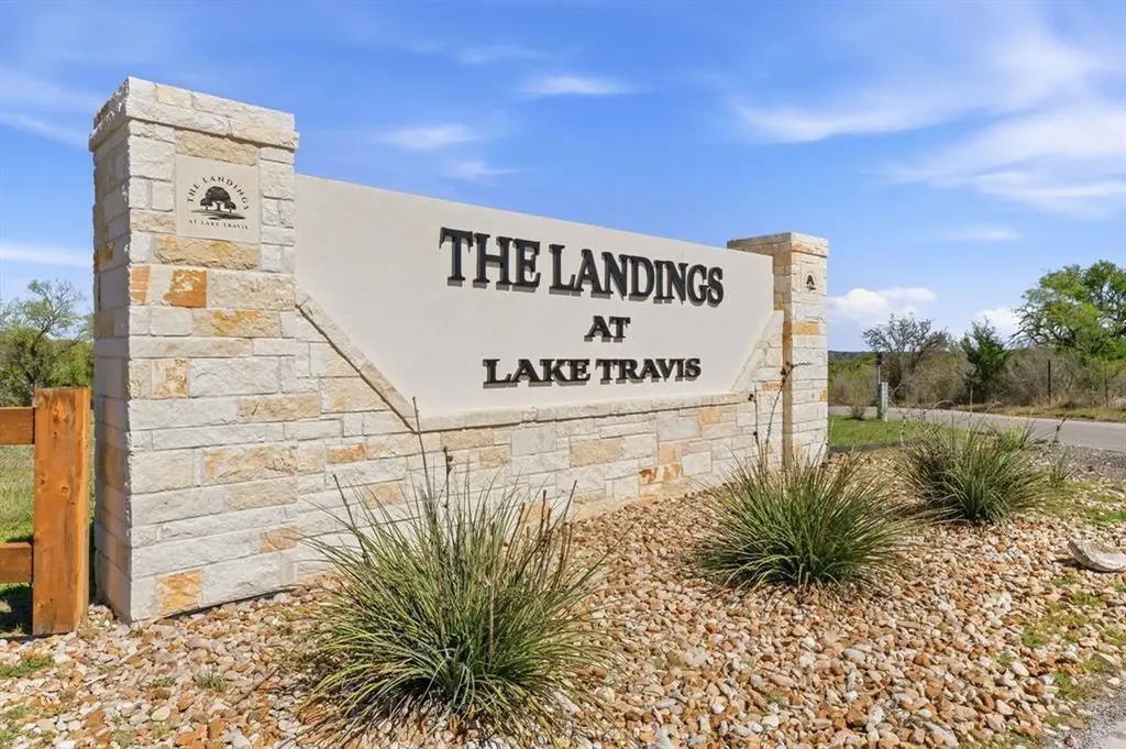 4 Creek Hollow Way Spicewood TX 78669
