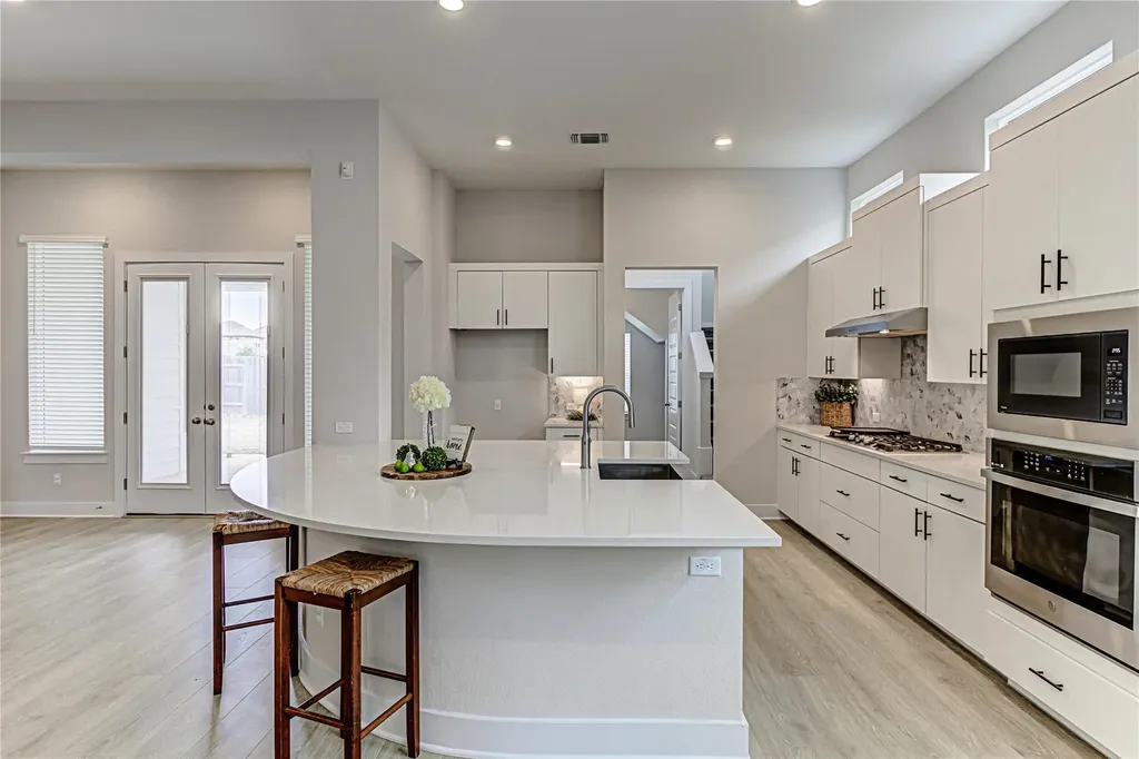 20933 Claire Jean Path Pflugerville TX 78660