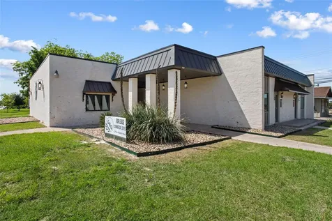 189 S Manse Avenue Giddings TX 78942