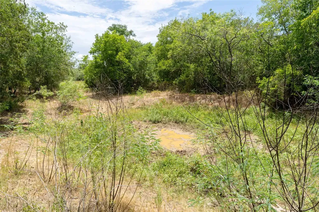 000 Fm 671 Luling TX 78648