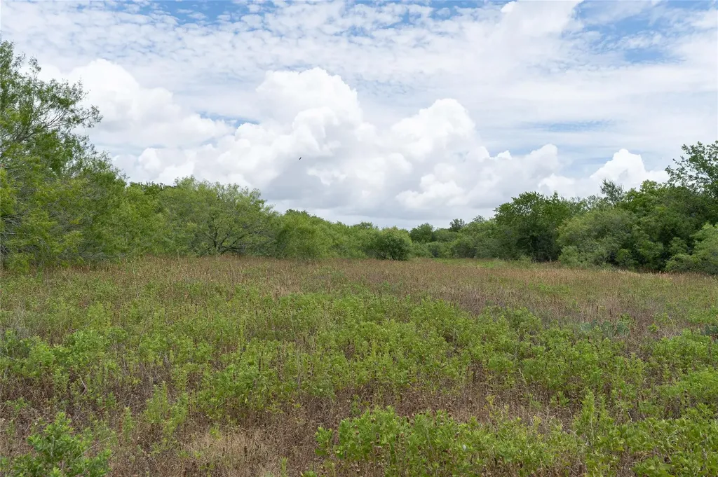 000 Fm 671 Luling TX 78648