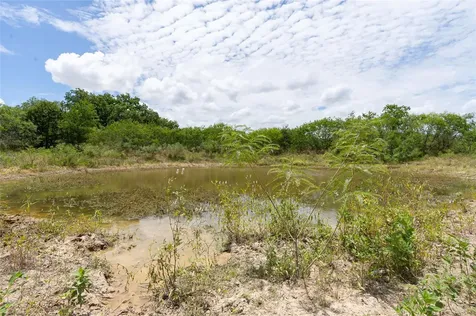 000 Fm 671 Luling TX 78648