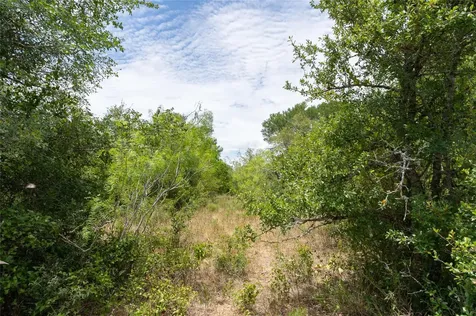 000 Fm 671 Luling TX 78648