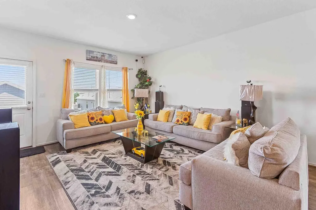 393 Moon Stone Trail Buda TX 78610