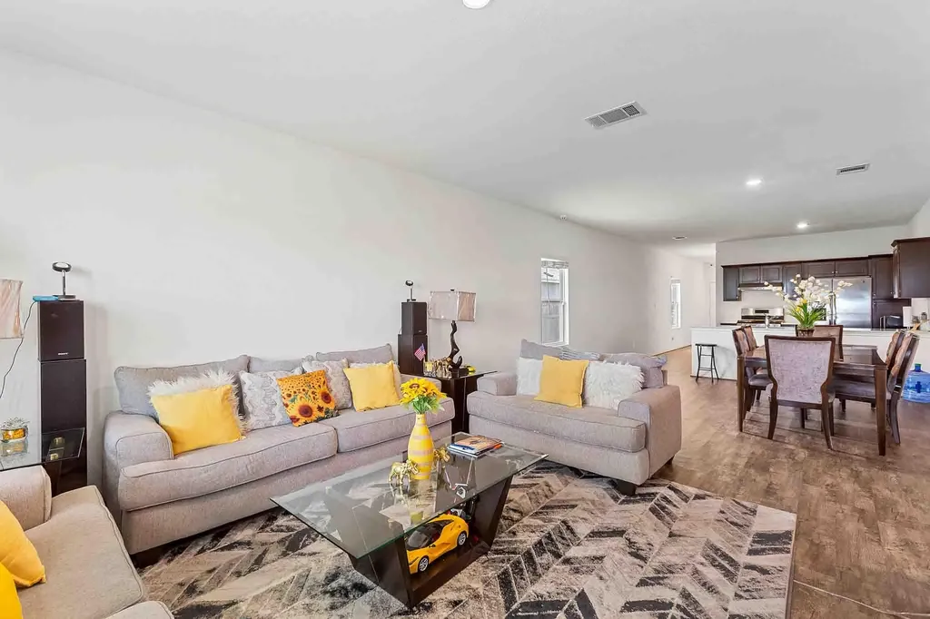 393 Moon Stone Trail Buda TX 78610
