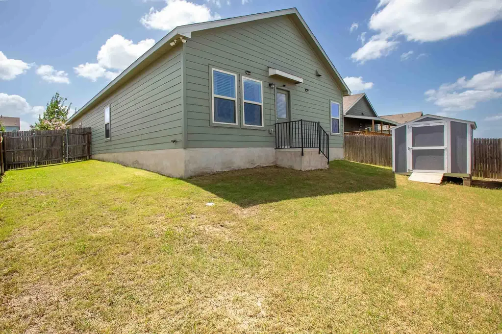 393 Moon Stone Trail Buda TX 78610