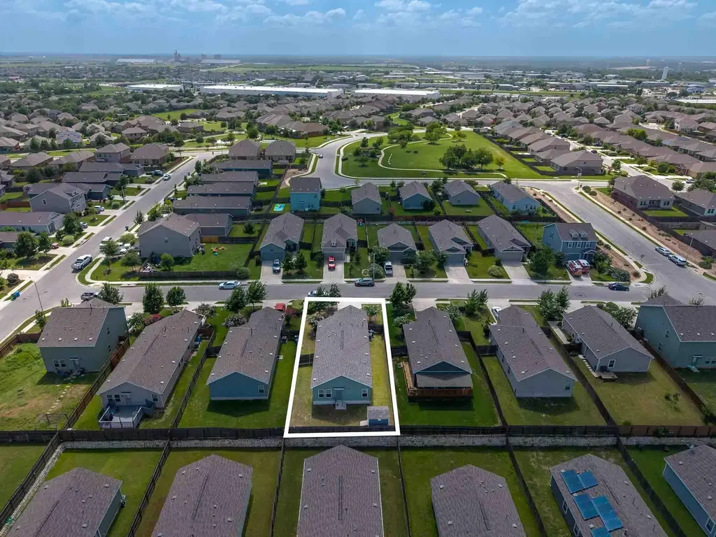 393 Moon Stone Trail Buda TX 78610